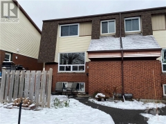 Real Estate Listing   33A WOODVALE GREEN Nepean